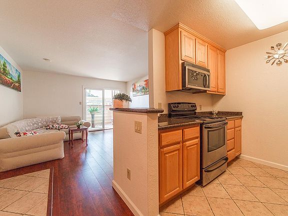 5th image of 155 Monte Verano Ct