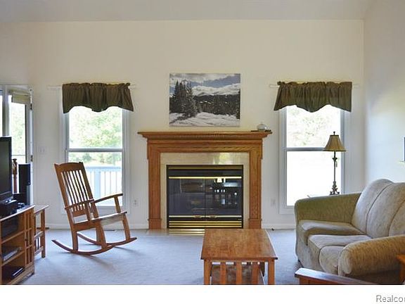 3rd image of 10475 Whistler Pkwy