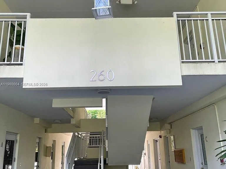 260 Sunrise Dr #H — Photo 6