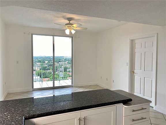 4th image of 3500 Coral Way #815