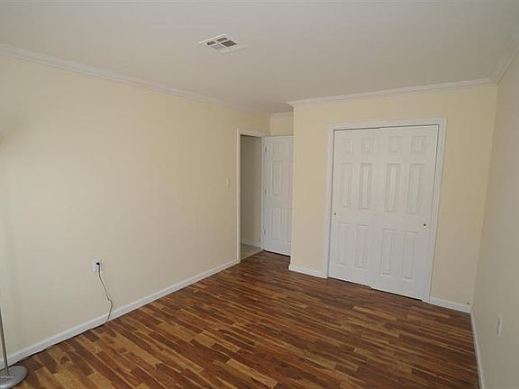 3rd image of 6 Canaries Ct
