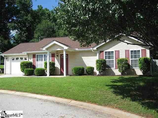 1st image of 427 Lily Pond Ln