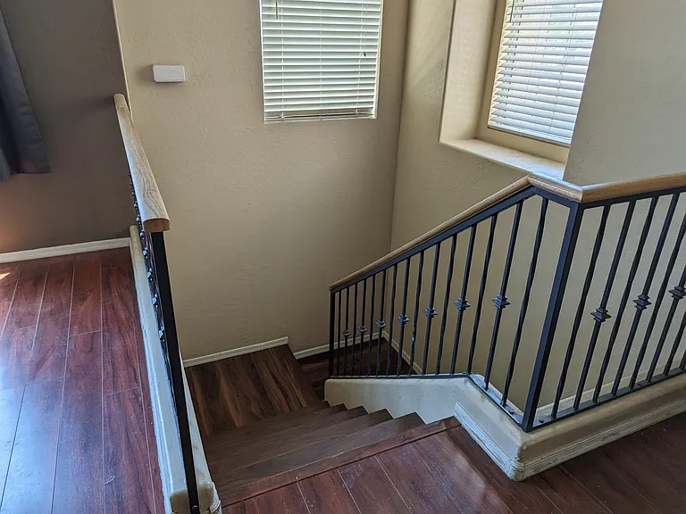 726 N Laguna Dr — Photo 29