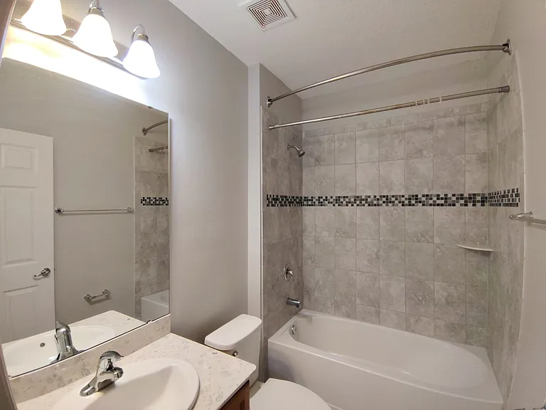 2213 Waukegan Dr — Photo 11