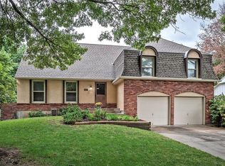 1617 E Sunvale Dr, Olathe, KS 66062