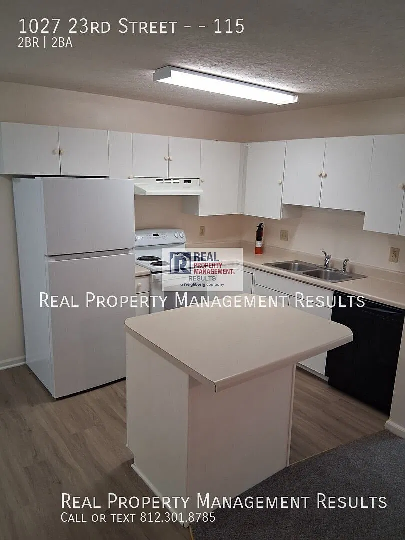 Cambridge Unit 115 - 2 bedroom, 2 bathroom — Photo 2