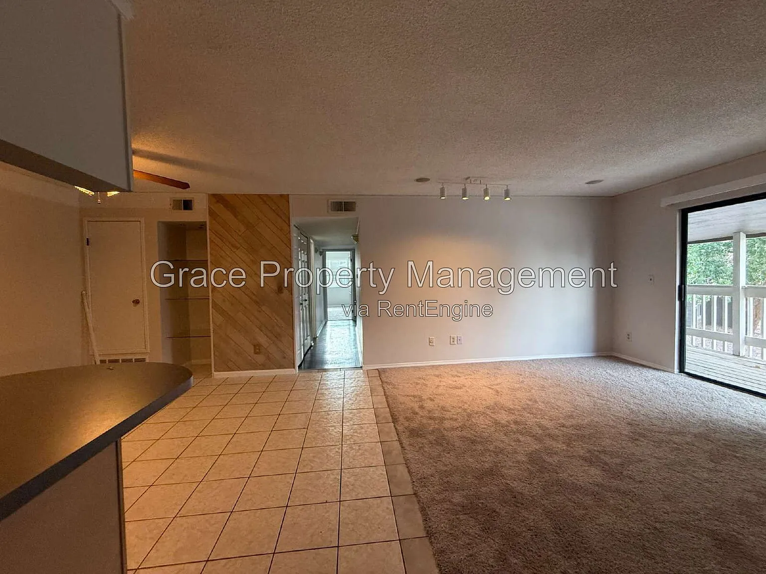 3 bed, 2.0 bath, 1177 sqft, $1,595 — Photo 3