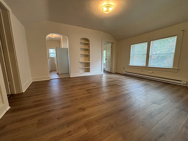 644 Galloway St #3 — Photo 2
