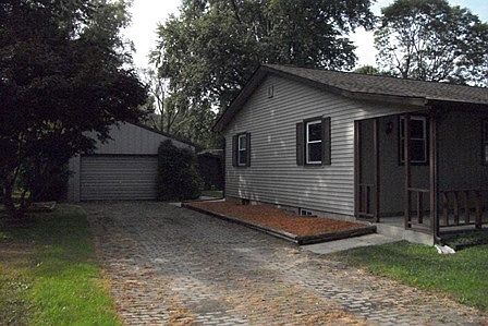 4th image of 205 Interurban St