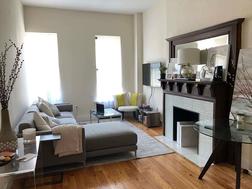 1st image of 146 W 76th St APT 4F