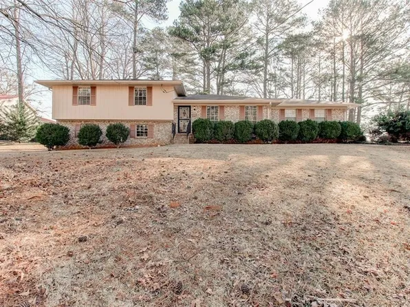 123 Creek Cir, Stockbridge, GA 30281