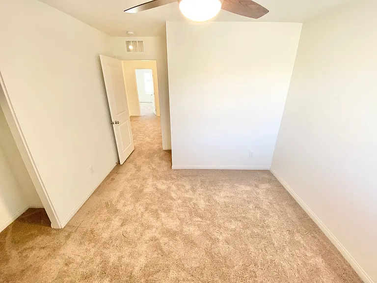 2610 Ercolano St — Photo 37