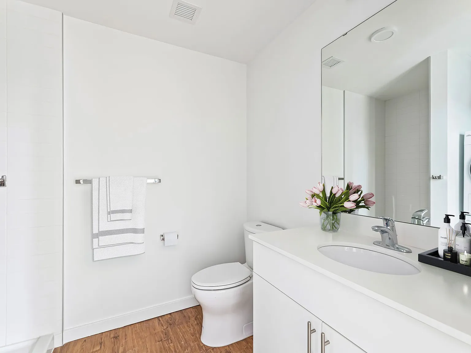 Madrone Passive House, Bright Homes in Walkable Central District Location with W/D in Unit and NE... — Photo 3