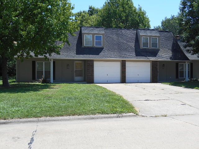 704 Village Dr
