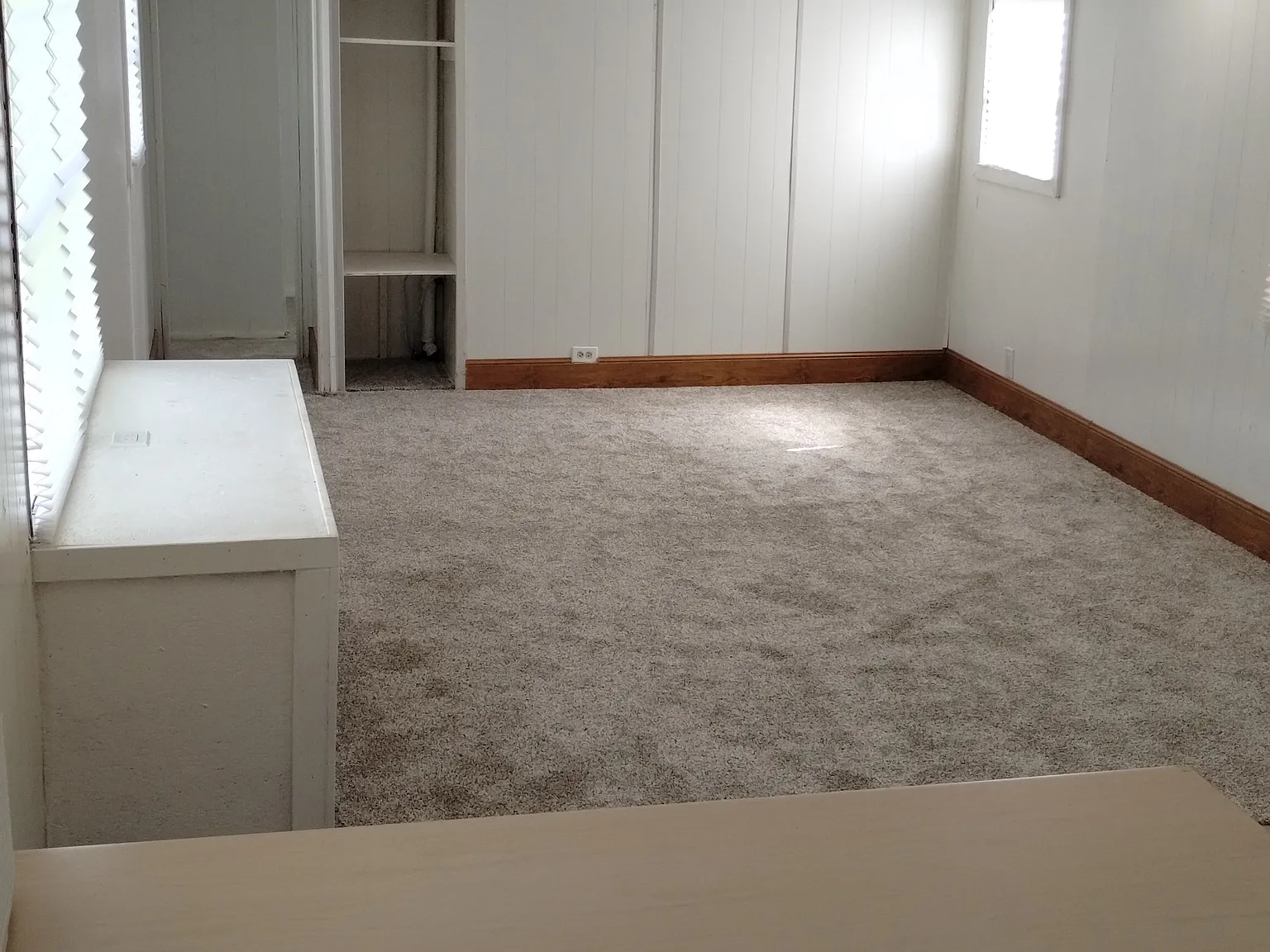 2 bed, 1.5 bath, $1,095 — Photo 4