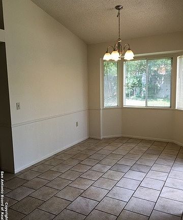 4th image of 8002 Grand Bnd