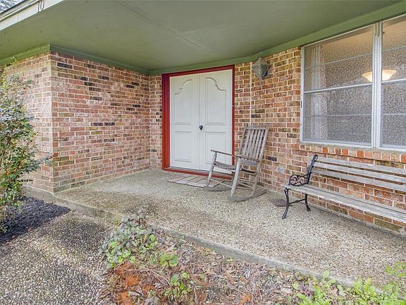 2nd image of 10 Hillcrest Dr
