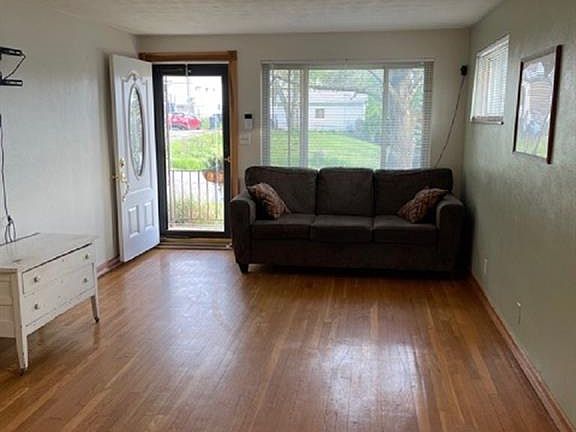 3rd image of 1313 Rangeley Ave