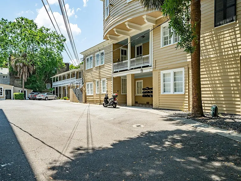 33 Pitt St #11 — Photo 3
