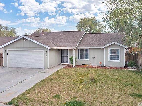 3rd image of 204 Rosewood Dr