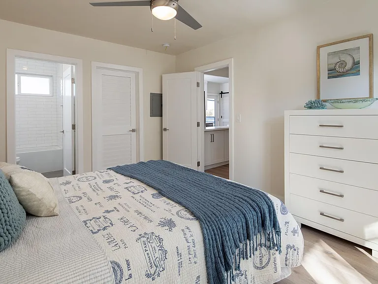 715 S Prospect Ave — Photo 16