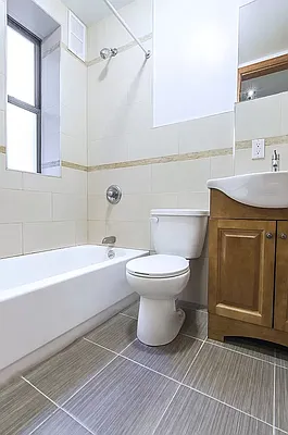 Rented by Executive Towers  | media 9