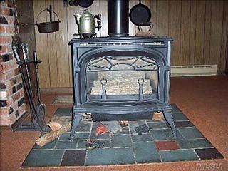 4th image of 285 Queens St