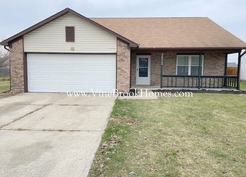 1st image of 9612 English Oak Dr