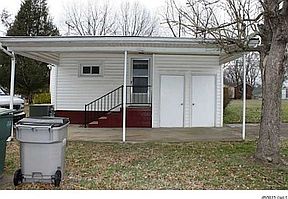 3rd image of 1214 Baker Blvd
