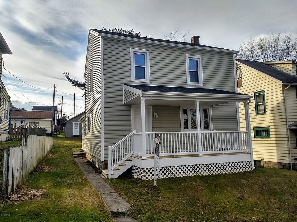 1st image of 490 Winthrop St S