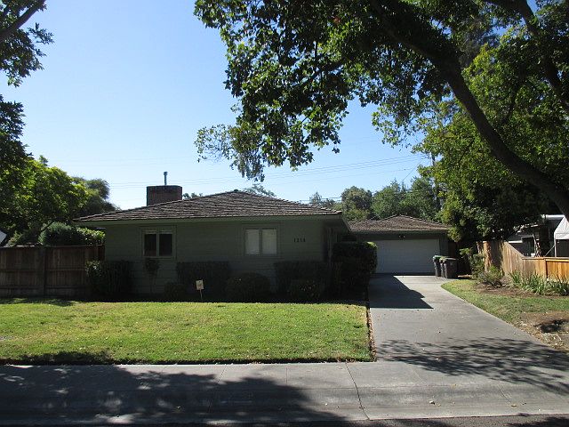 Front Faces North