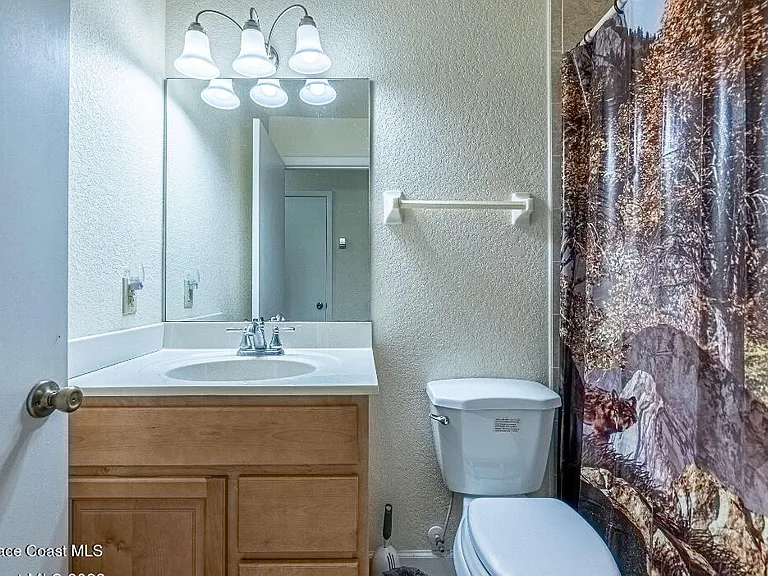 82 Haven Dr — Photo 16