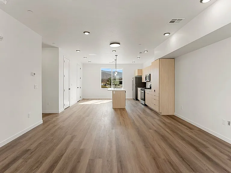 Coal Creek Townhomes — Photo 31
