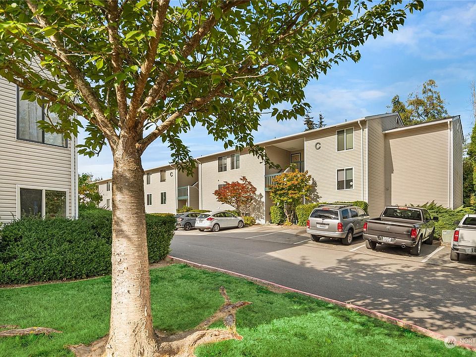 1st image of 17431 Ambaum Blvd S Unit C37