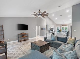 5861 Capitol Dr, Gulf Breeze, FL 32563