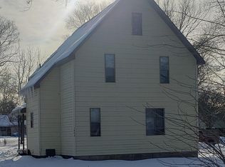 1402 6th St APT B, Brookings, SD 57006