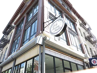 Rented by Rennit Inc.