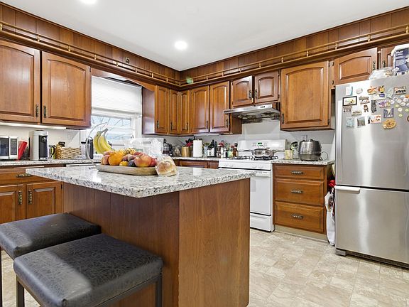 5th image of 90 Cortlandt Pl Floor 2