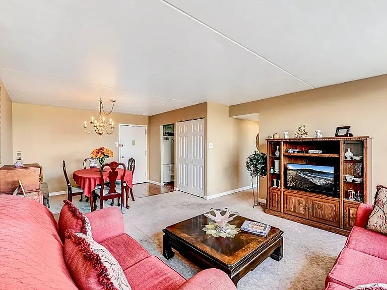 220 Linden St #807 — Photo 7