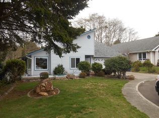 1407 View Ct, Brookings, OR 97415