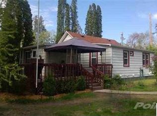 824 River Rd, Grand Rapids, MN 55744