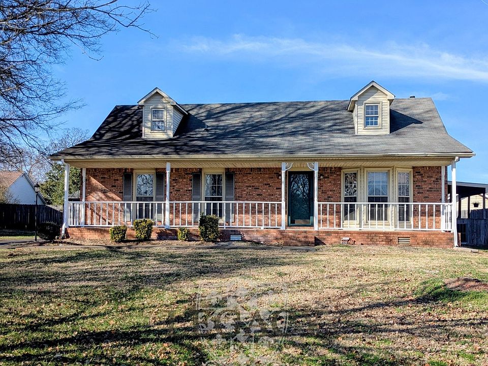 1st image of 221 Benefield Dr