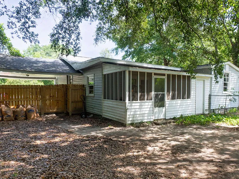 4254 Hickory Rd — Photo 7