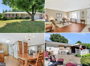 10737 Oak Forest Dr, Hagerstown, MD 21740