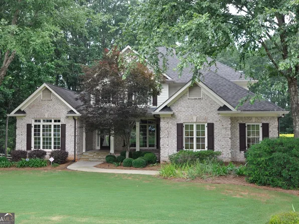 1101 Planters Trl, Bogart, GA 30622