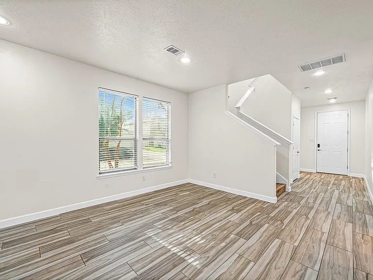 15623 Harris Canyon Ln — Photo 11