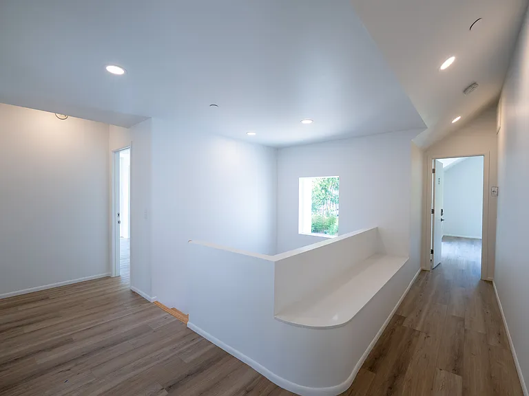 Rutherford House — Photo 17