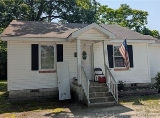 357 2nd St, Saint Pauls, NC 28384