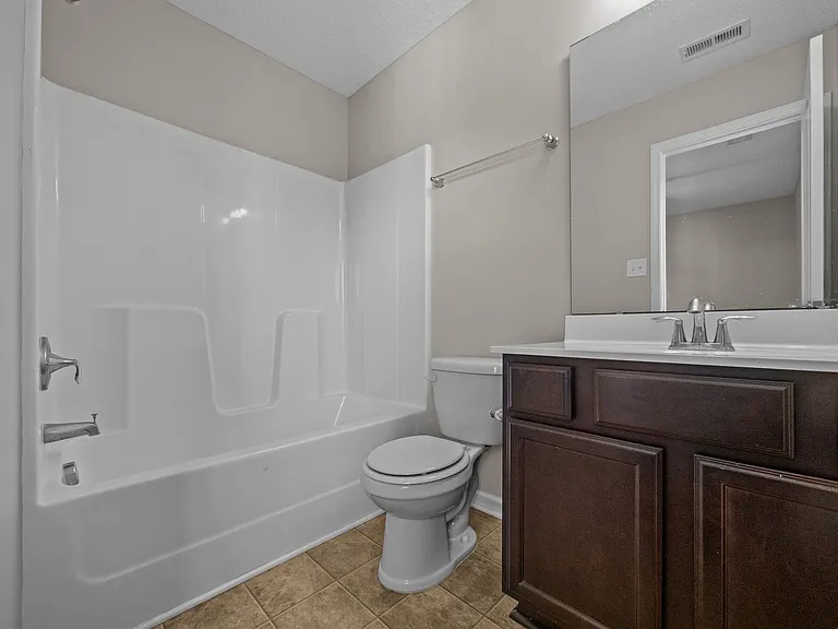 102 W Murrow Ln — Photo 24