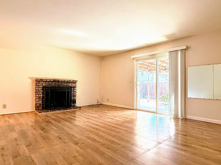5334 Gatewood Ln — Photo 4